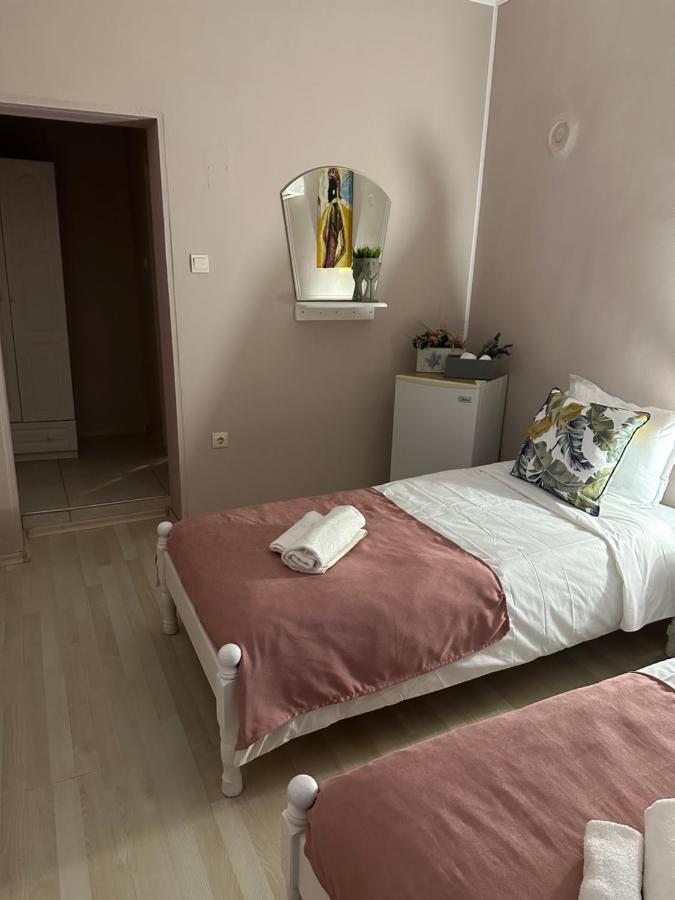 Guest House “Poli” Νεσέμπαρ Εξωτερικό φωτογραφία